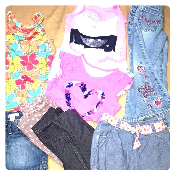 does old navy sell levis